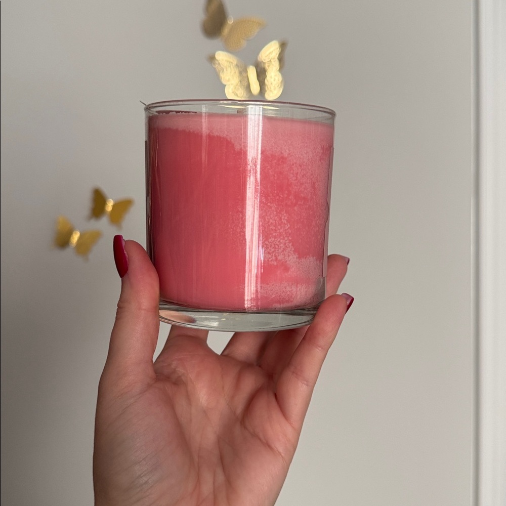 Pink Christmas Theme Scented Candle - Picture 4 of 4